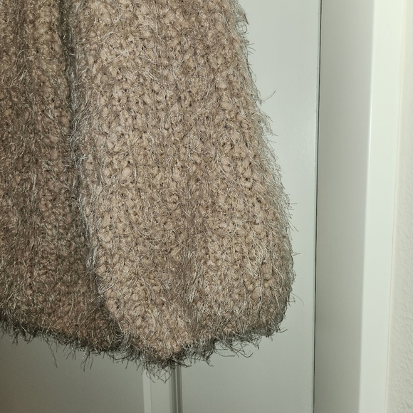 POL Textured Tan Super Soft Sweater Size M Fuzzy Long Sleeve Pullover Lagenlook - Picture 3 of 8